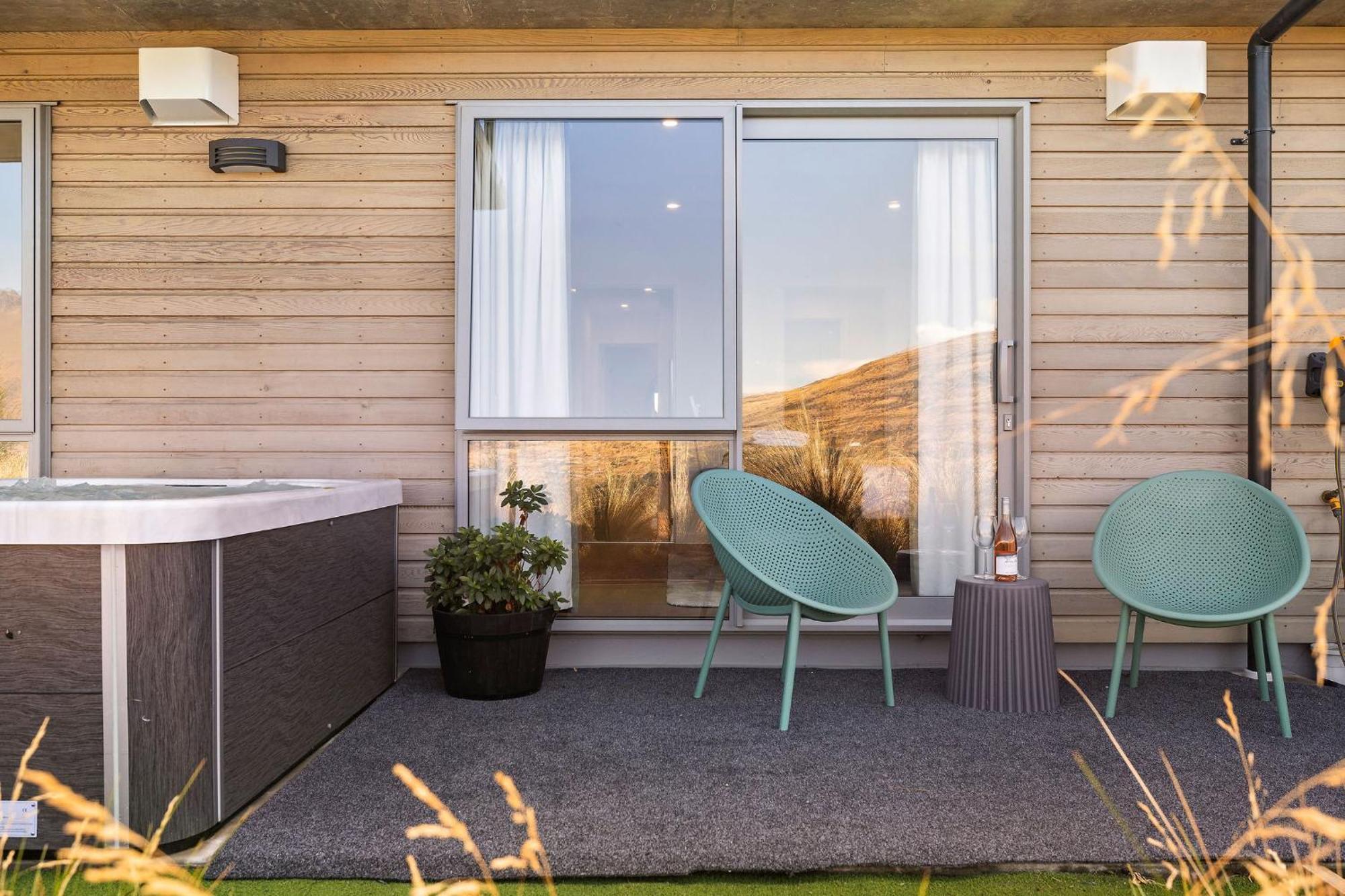 Lakeside Mountain Haven Queenstown Exterior photo